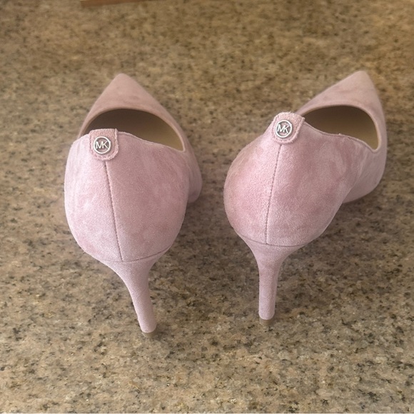 Michael Kors Blush Pink Pointed Toe Pump, size 8 - Picture 5 of 9